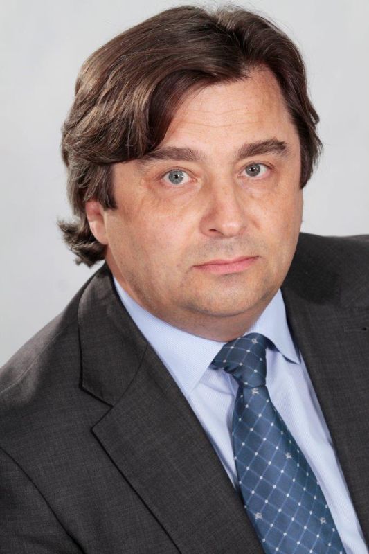 Mr. MIROSŁAW KUTNIK